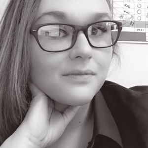 Meet your Posher, Casey